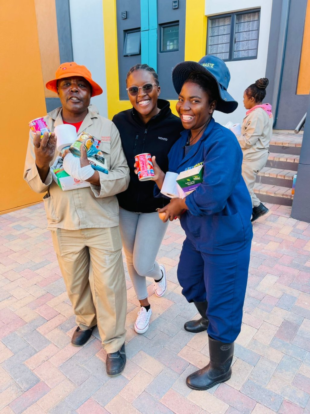 Student Committee Food Drive - Image 10