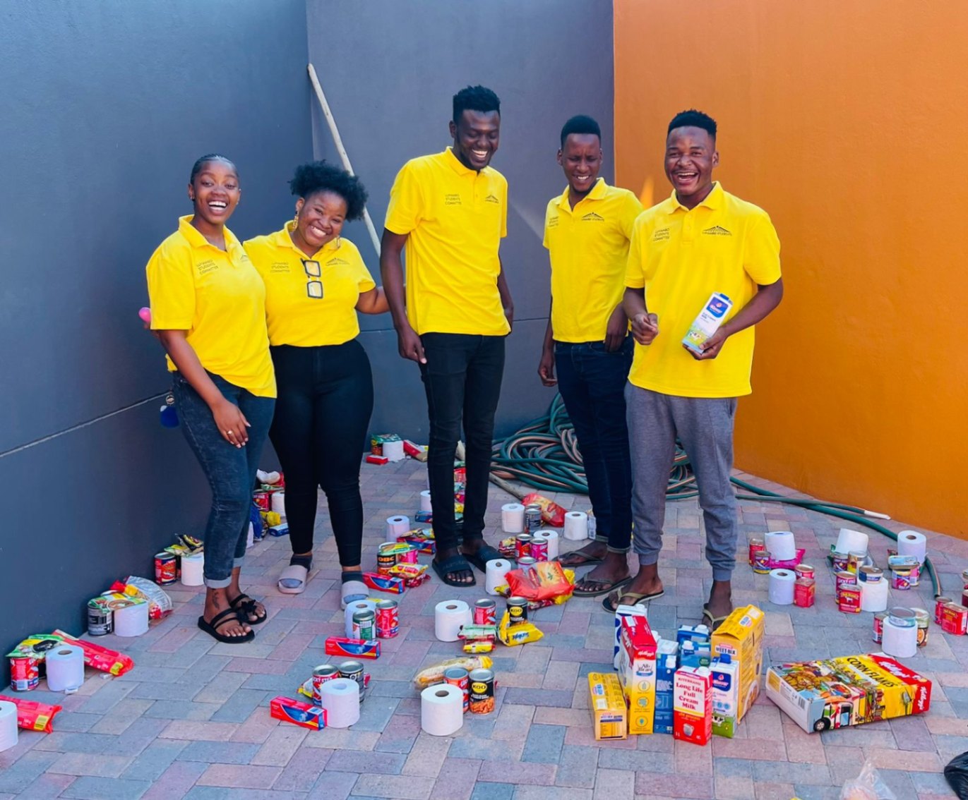 Student Committee Food Drive - Image 7